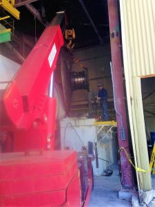 Changing out bearings on a ball mill